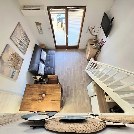 فيلة Grande Bleue - Mezzanine - Port Mae-8483 لوسات